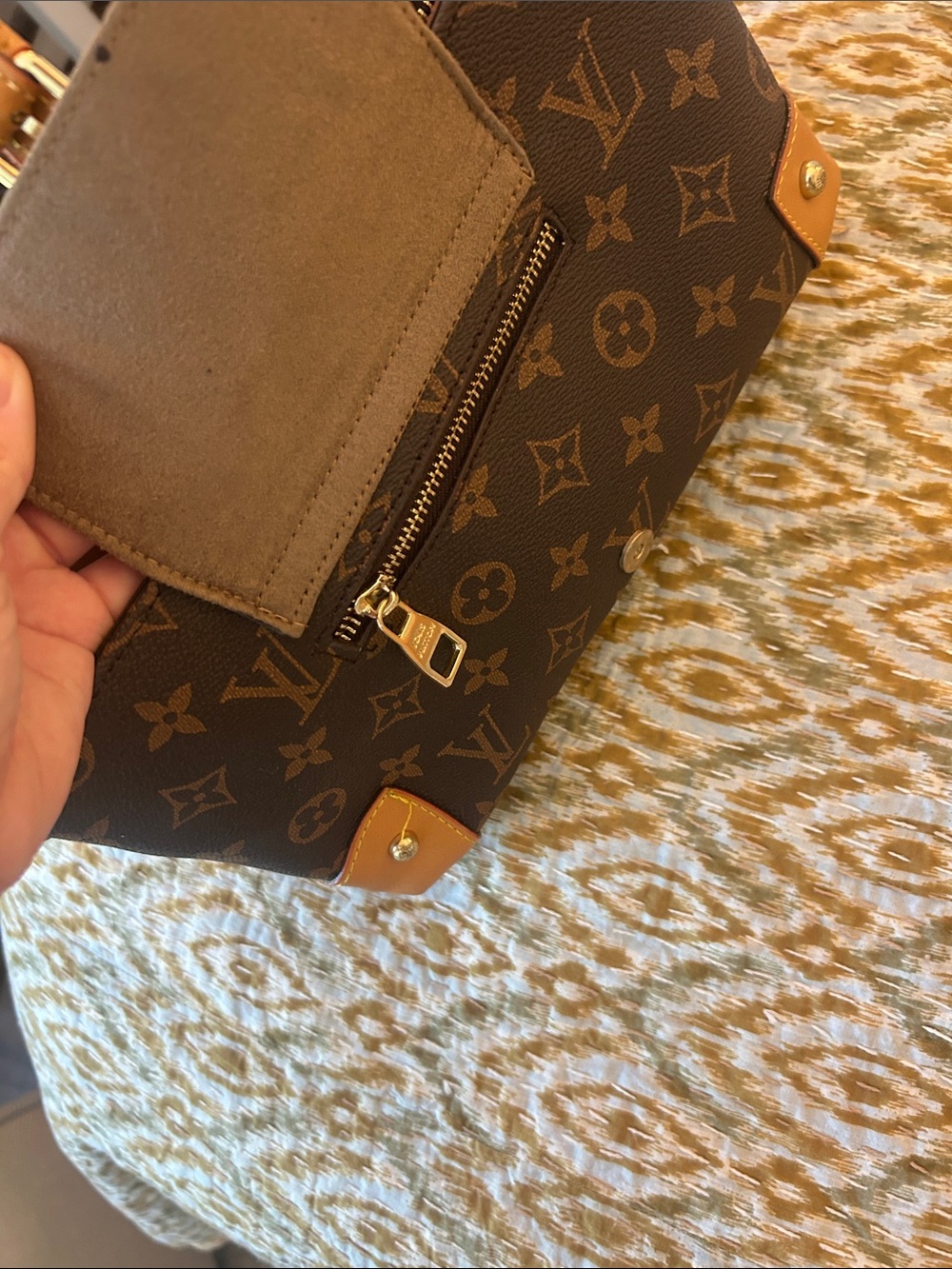 Louis Vuitton Monogram Shoulder Pochette - Brown and Tan - Picture 4 of 5